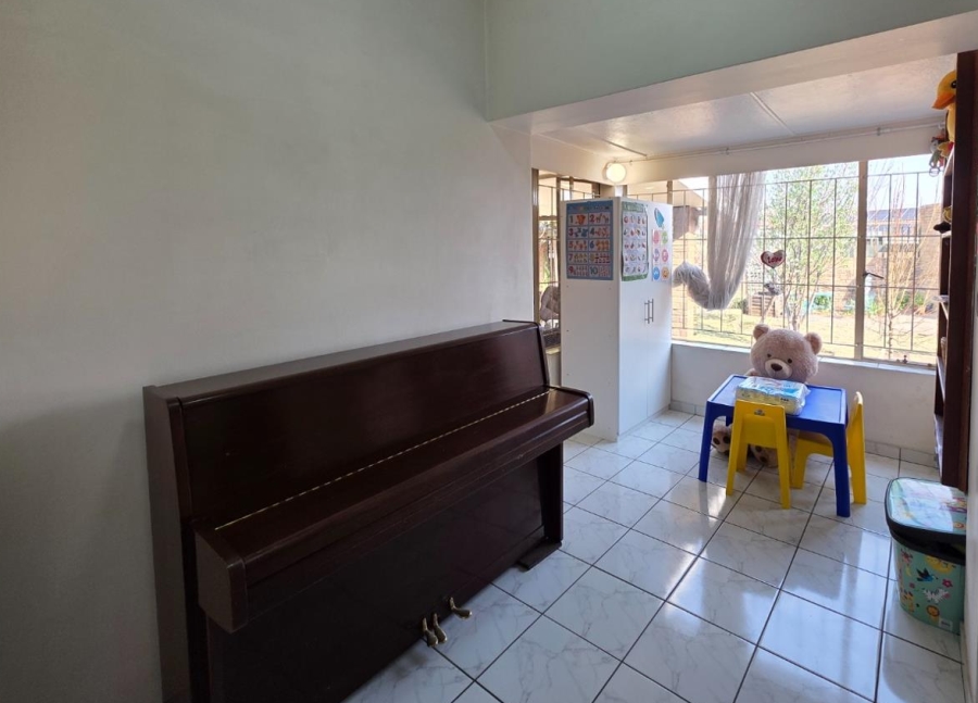 4 Bedroom Property for Sale in Parkdene Gauteng
