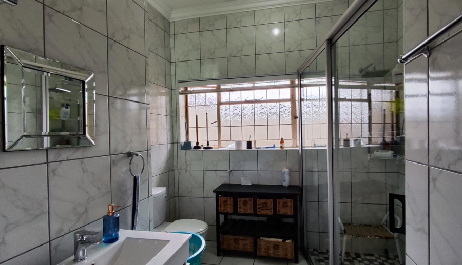 4 Bedroom Property for Sale in Parkdene Gauteng