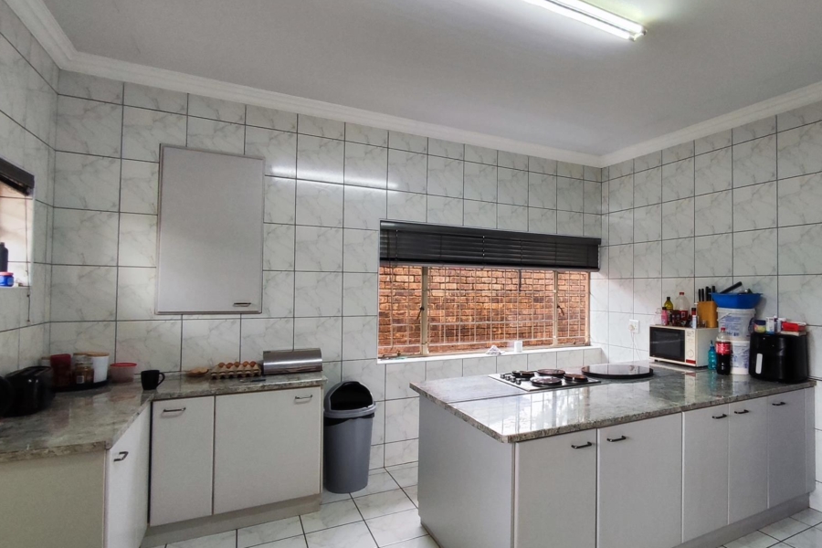 4 Bedroom Property for Sale in Parkdene Gauteng