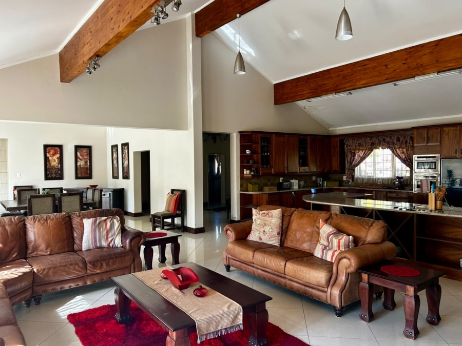 6 Bedroom Property for Sale in Boschkop A H Gauteng