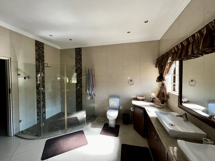 6 Bedroom Property for Sale in Boschkop A H Gauteng