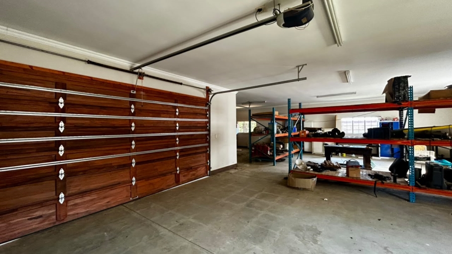 6 Bedroom Property for Sale in Boschkop A H Gauteng