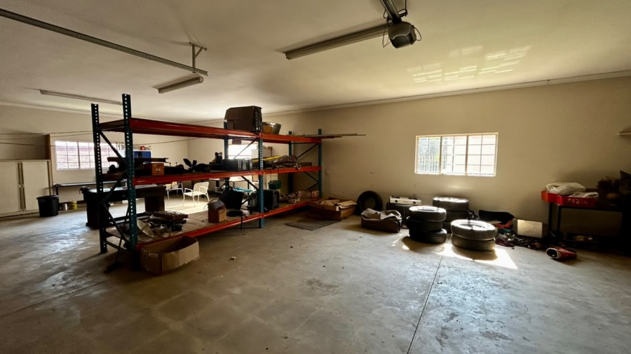 6 Bedroom Property for Sale in Boschkop A H Gauteng