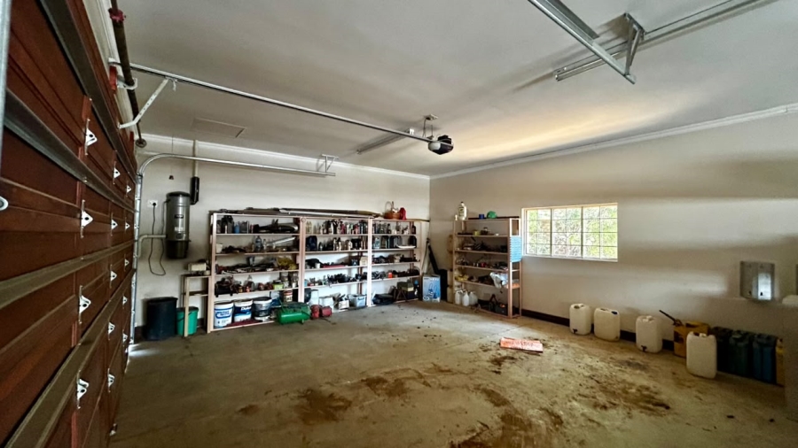 6 Bedroom Property for Sale in Boschkop A H Gauteng