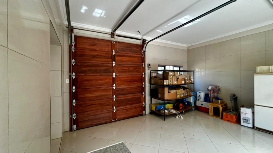 6 Bedroom Property for Sale in Boschkop A H Gauteng