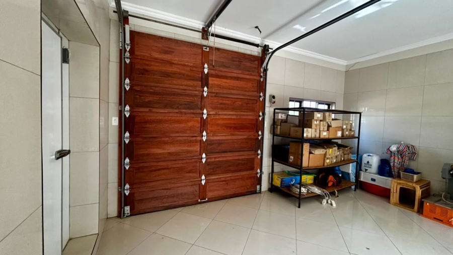 6 Bedroom Property for Sale in Boschkop A H Gauteng