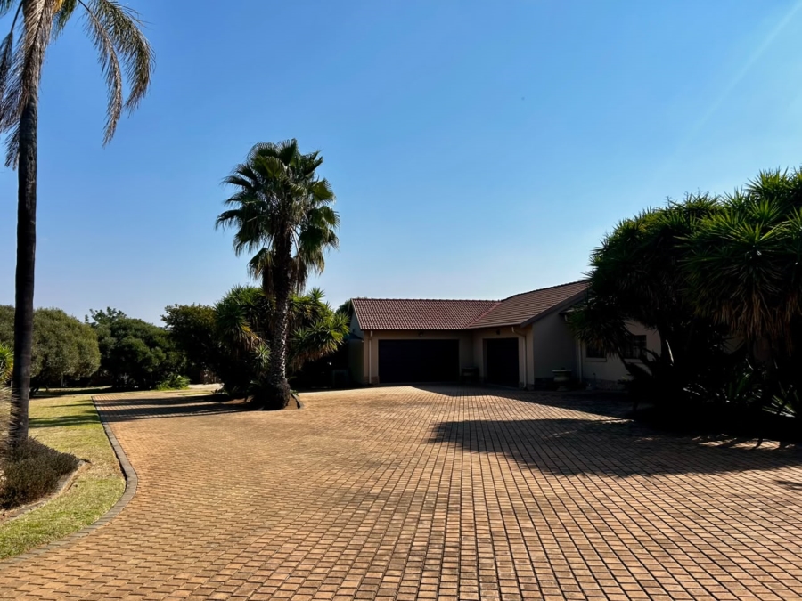 6 Bedroom Property for Sale in Boschkop A H Gauteng