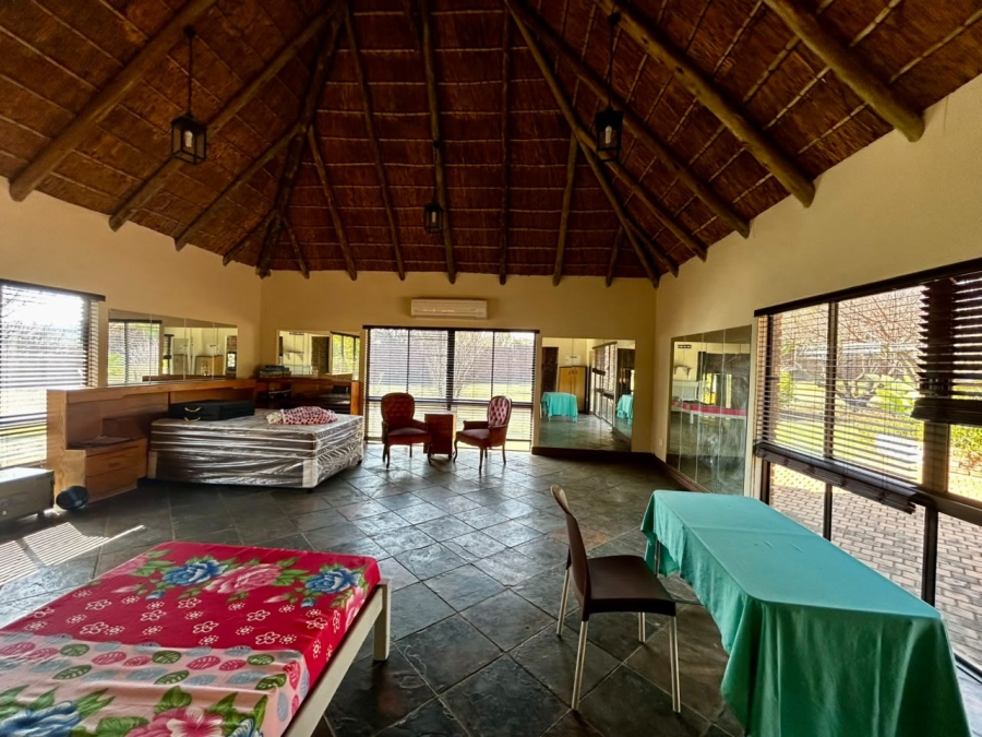 6 Bedroom Property for Sale in Boschkop A H Gauteng