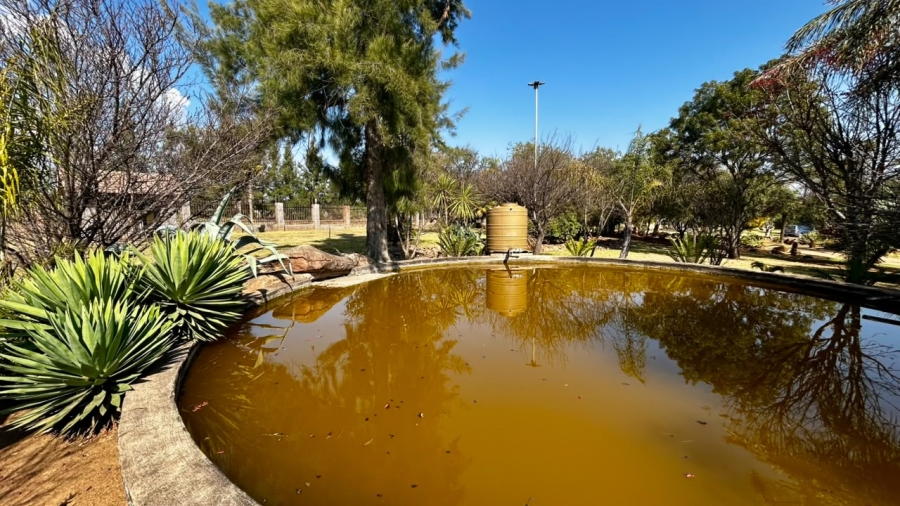 6 Bedroom Property for Sale in Boschkop A H Gauteng