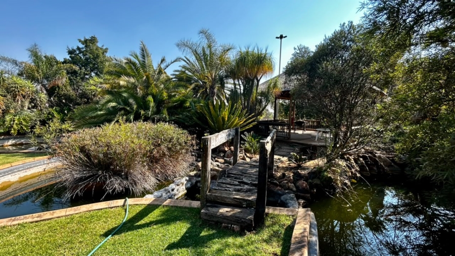 6 Bedroom Property for Sale in Boschkop A H Gauteng
