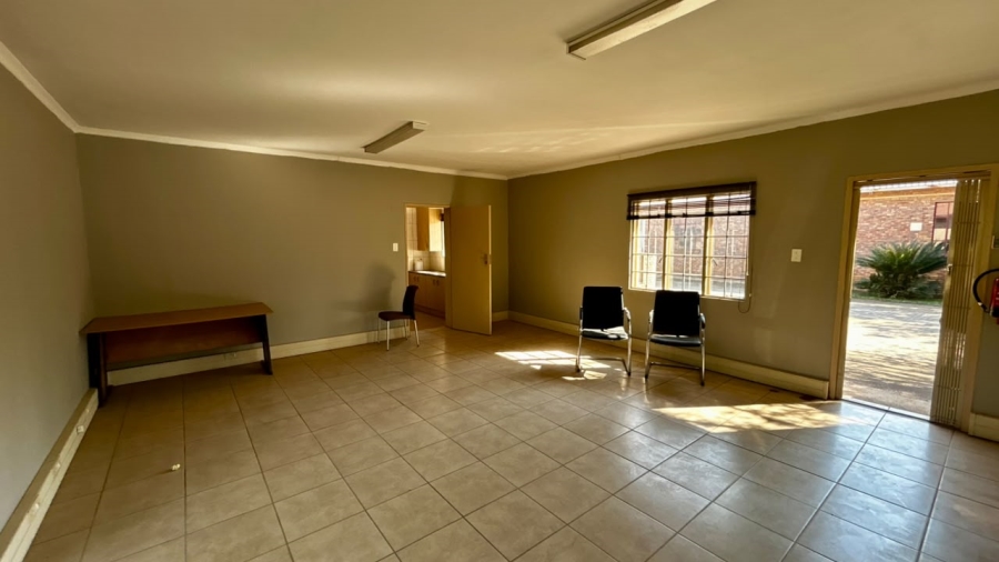6 Bedroom Property for Sale in Boschkop A H Gauteng