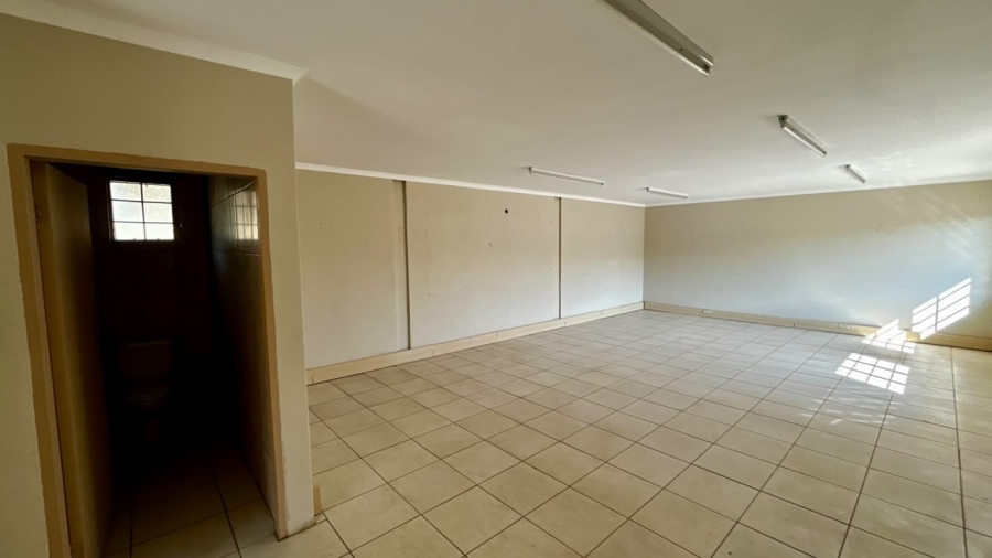 6 Bedroom Property for Sale in Boschkop A H Gauteng