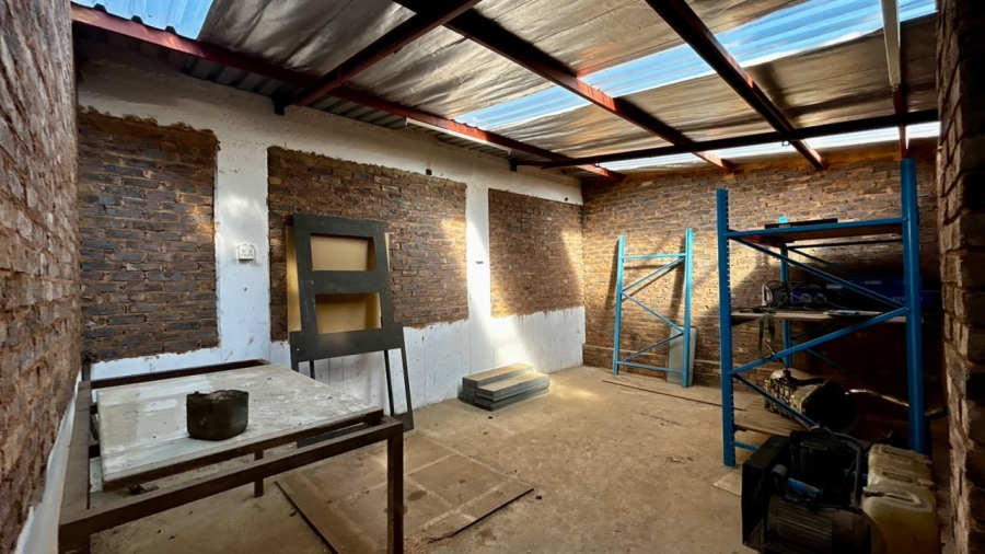 6 Bedroom Property for Sale in Boschkop A H Gauteng