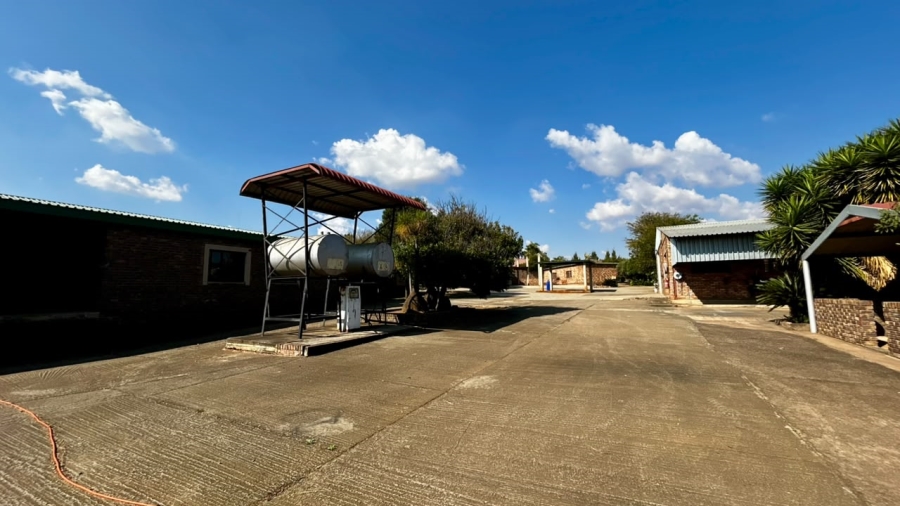 6 Bedroom Property for Sale in Boschkop A H Gauteng