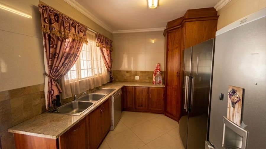 6 Bedroom Property for Sale in Boschkop A H Gauteng