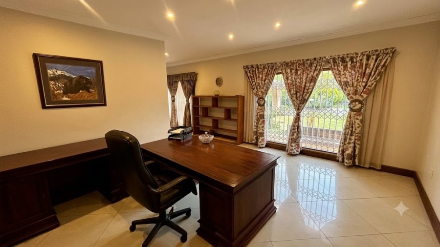 6 Bedroom Property for Sale in Boschkop A H Gauteng