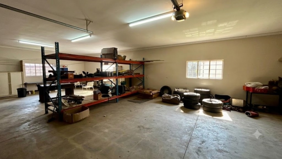 6 Bedroom Property for Sale in Boschkop A H Gauteng