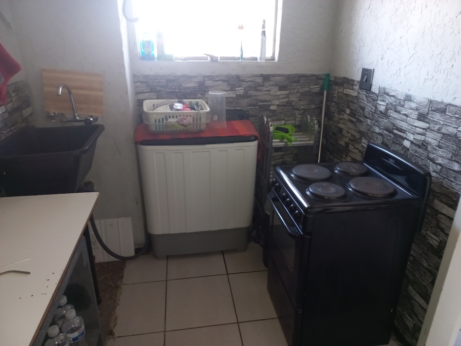 2 Bedroom Property for Sale in Elardus Park Gauteng