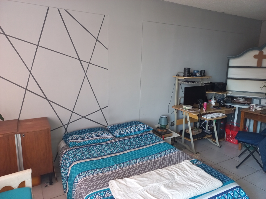 2 Bedroom Property for Sale in Elardus Park Gauteng