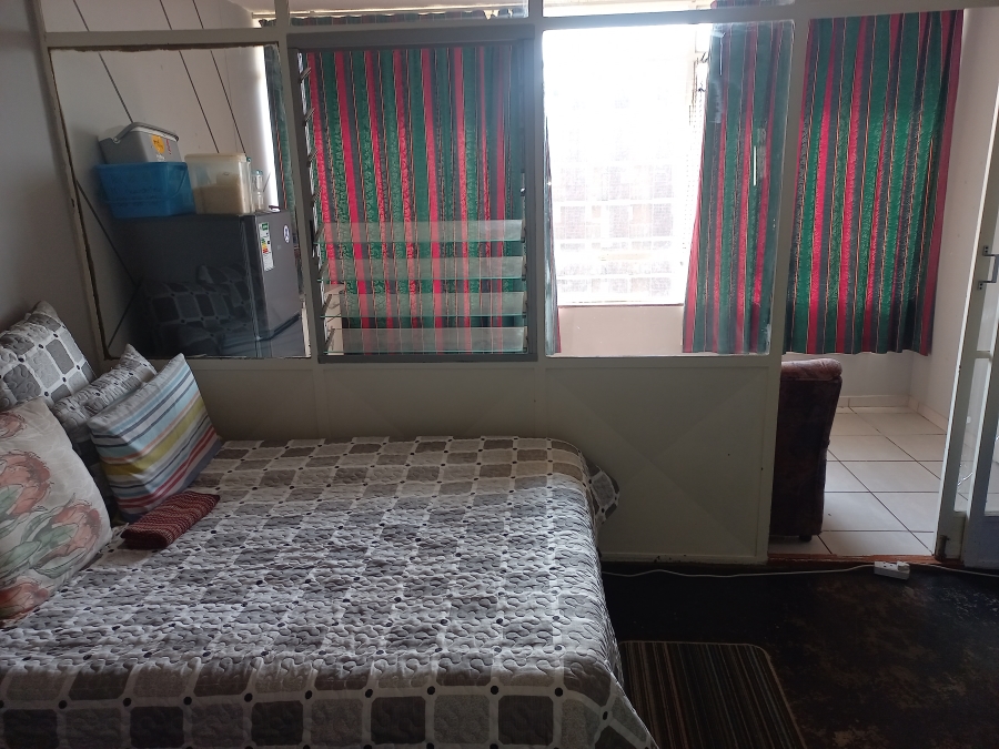 2 Bedroom Property for Sale in Elardus Park Gauteng