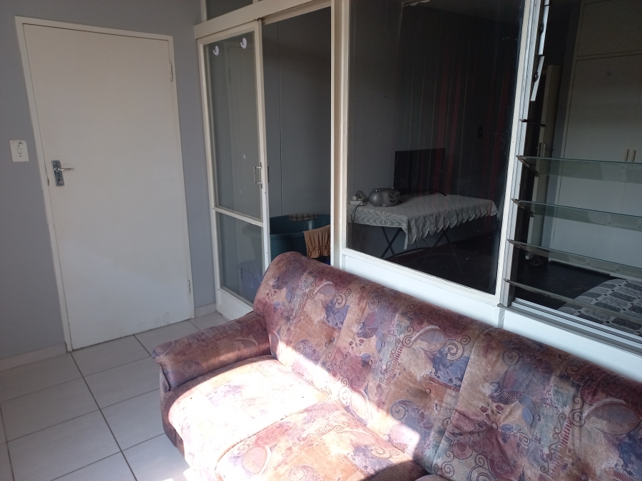 2 Bedroom Property for Sale in Elardus Park Gauteng