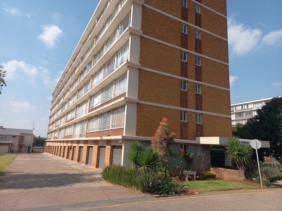 2 Bedroom Property for Sale in Elardus Park Gauteng