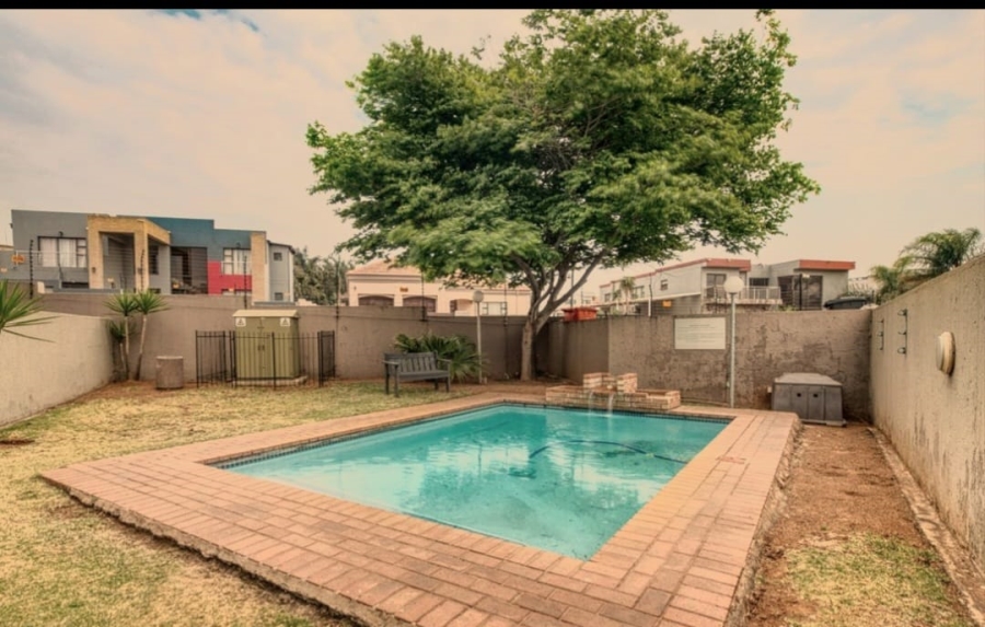 2 Bedroom Property for Sale in Meyersdal Gauteng
