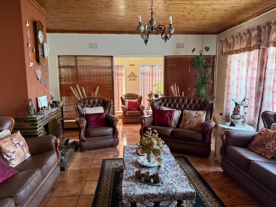 4 Bedroom Property for Sale in Meyerton Central Gauteng