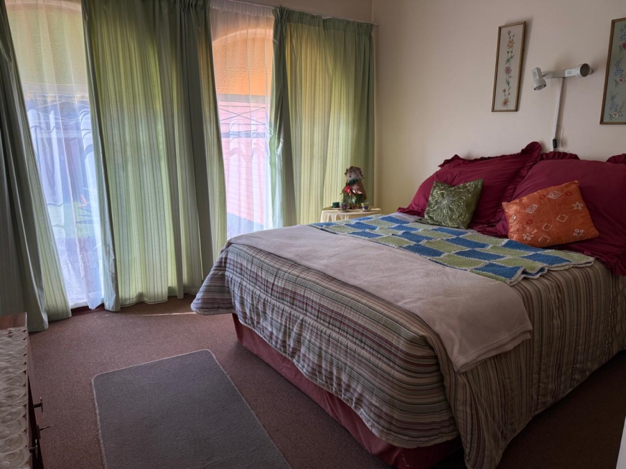 4 Bedroom Property for Sale in Meyerton Central Gauteng