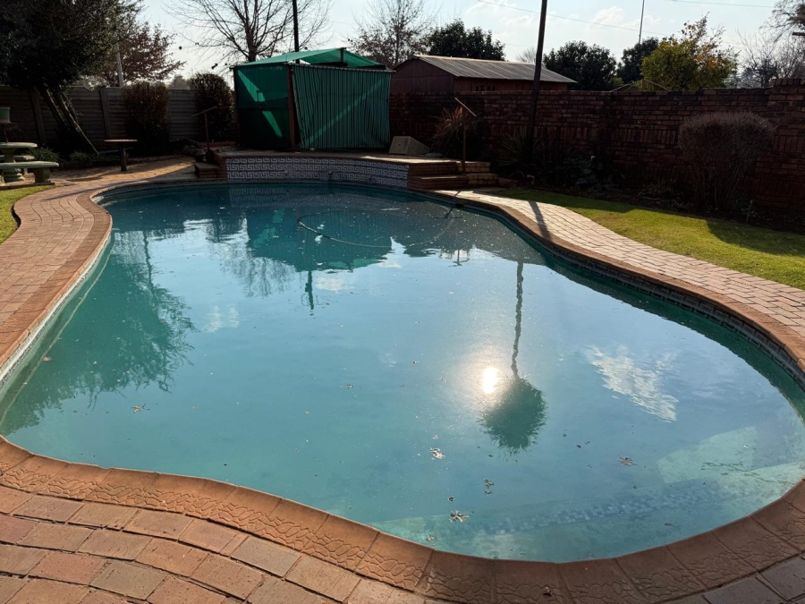 4 Bedroom Property for Sale in Meyerton Central Gauteng