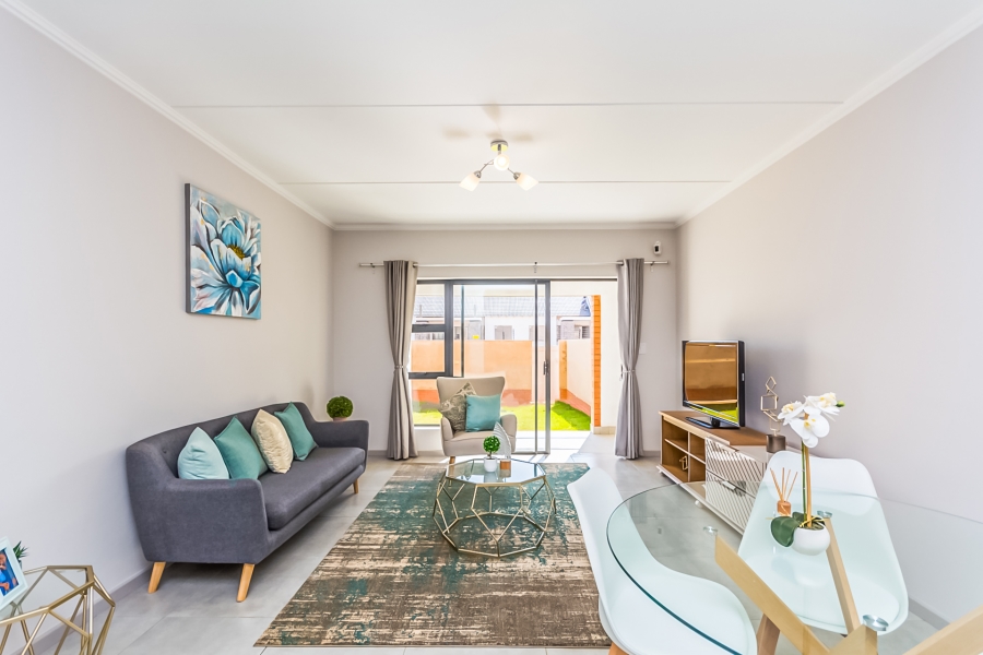 2 Bedroom Property for Sale in Glen Marais Gauteng