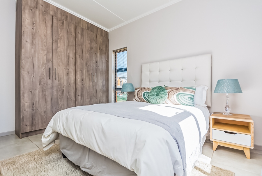 2 Bedroom Property for Sale in Glen Marais Gauteng