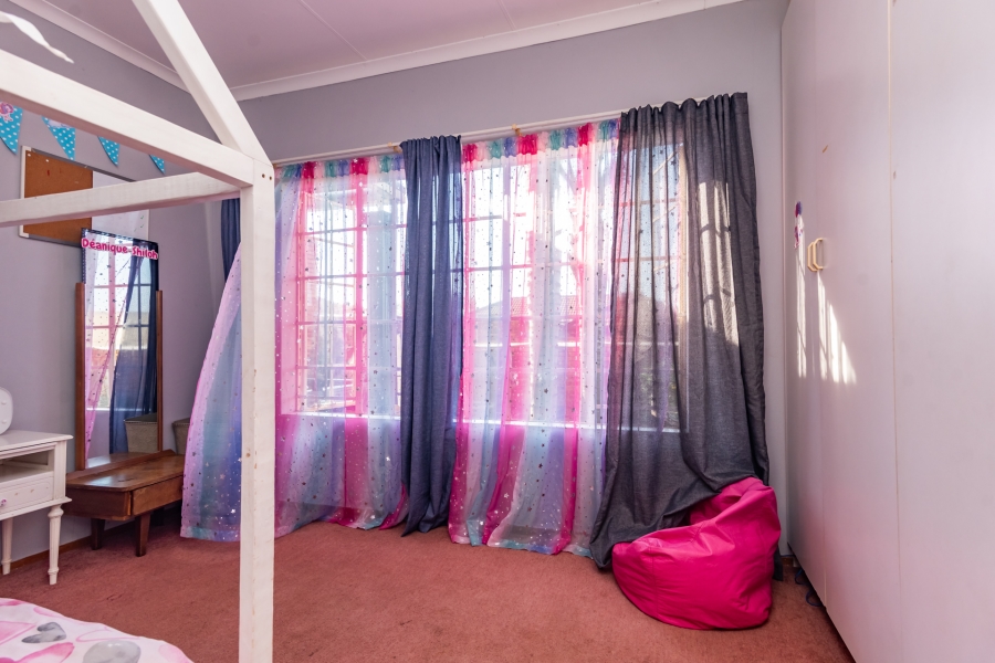 3 Bedroom Property for Sale in Noordheuwel Gauteng