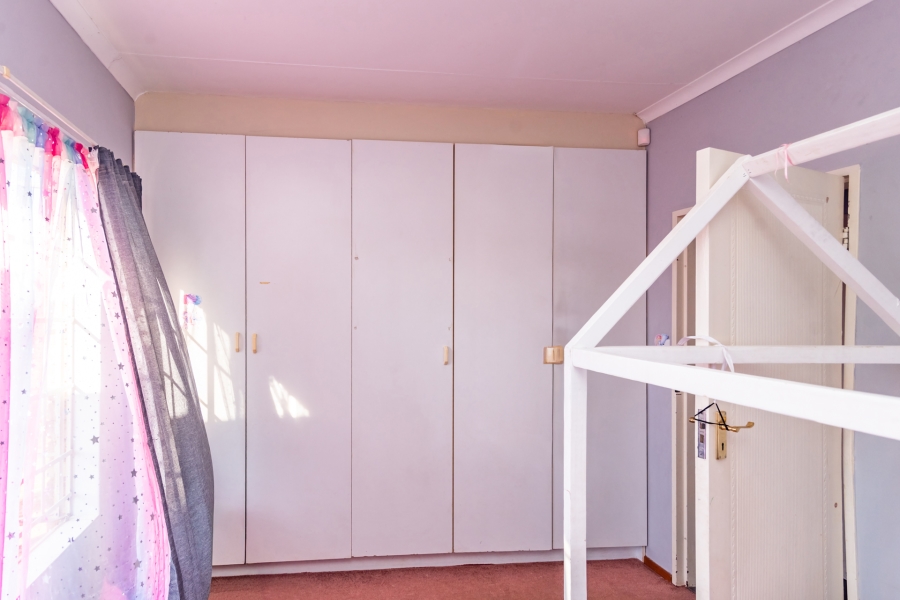 3 Bedroom Property for Sale in Noordheuwel Gauteng