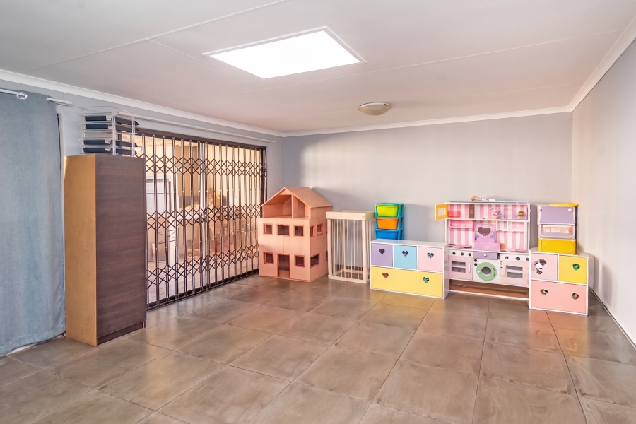 3 Bedroom Property for Sale in Noordheuwel Gauteng