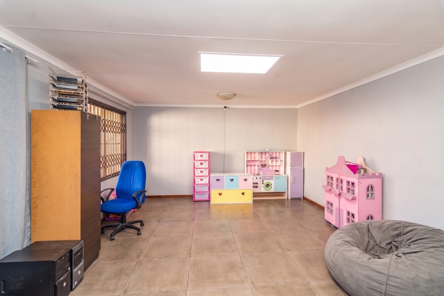 3 Bedroom Property for Sale in Noordheuwel Gauteng
