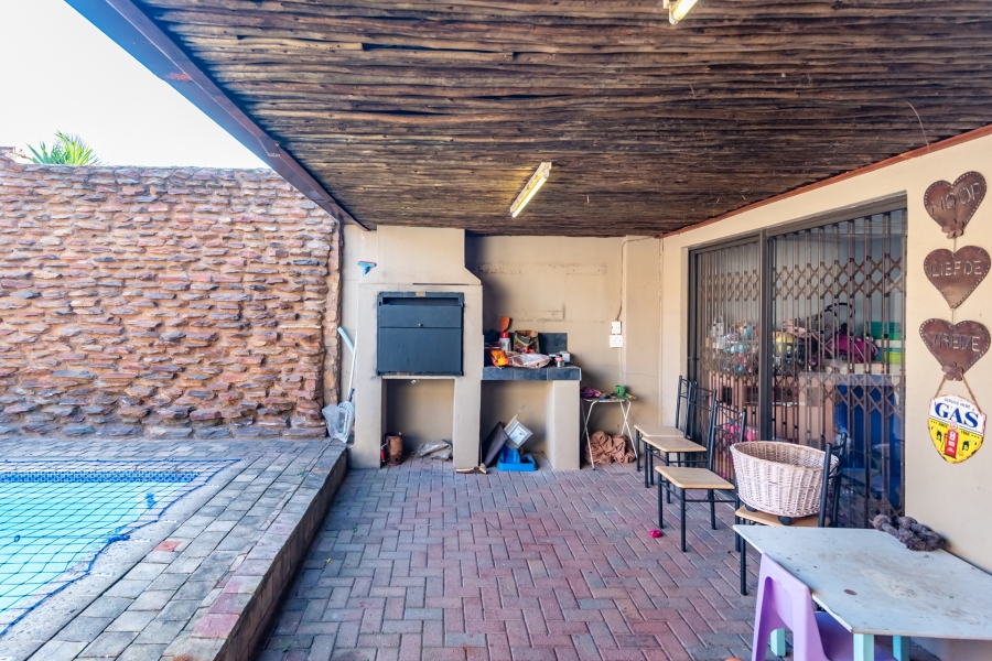 3 Bedroom Property for Sale in Noordheuwel Gauteng