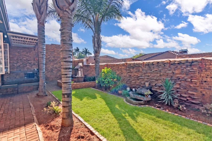 3 Bedroom Property for Sale in Noordheuwel Gauteng