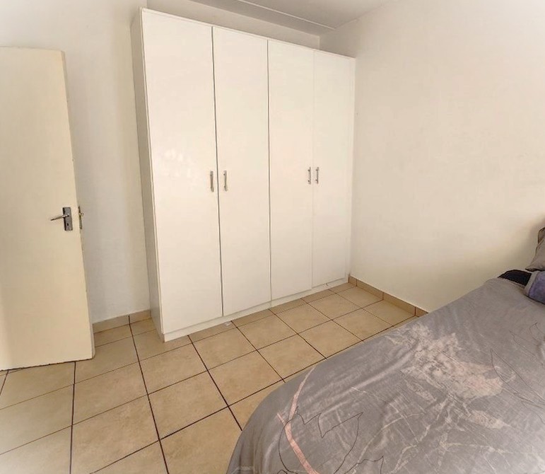 2 Bedroom Property for Sale in Grand Central Gauteng