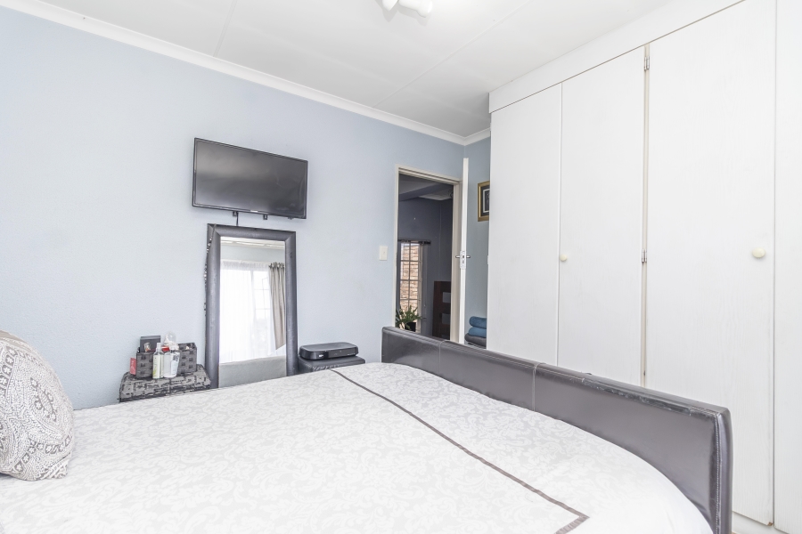 2 Bedroom Property for Sale in North Riding Gauteng