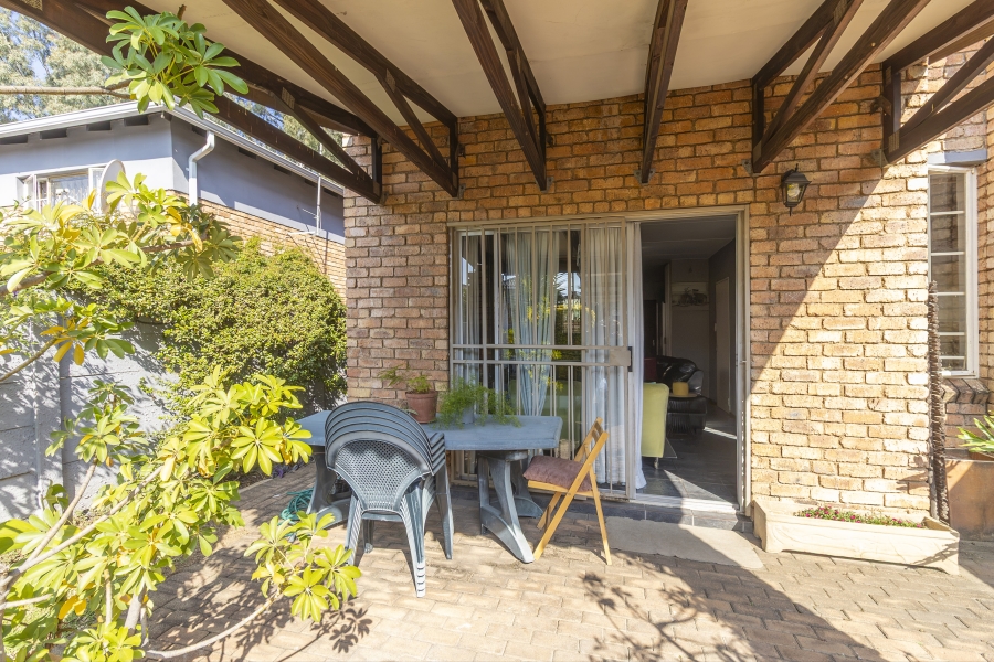 2 Bedroom Property for Sale in North Riding Gauteng
