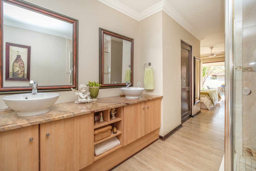 3 Bedroom Property for Sale in Lonehill Gauteng