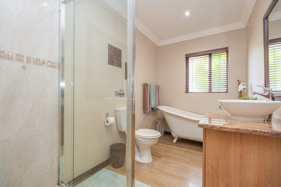 3 Bedroom Property for Sale in Lonehill Gauteng