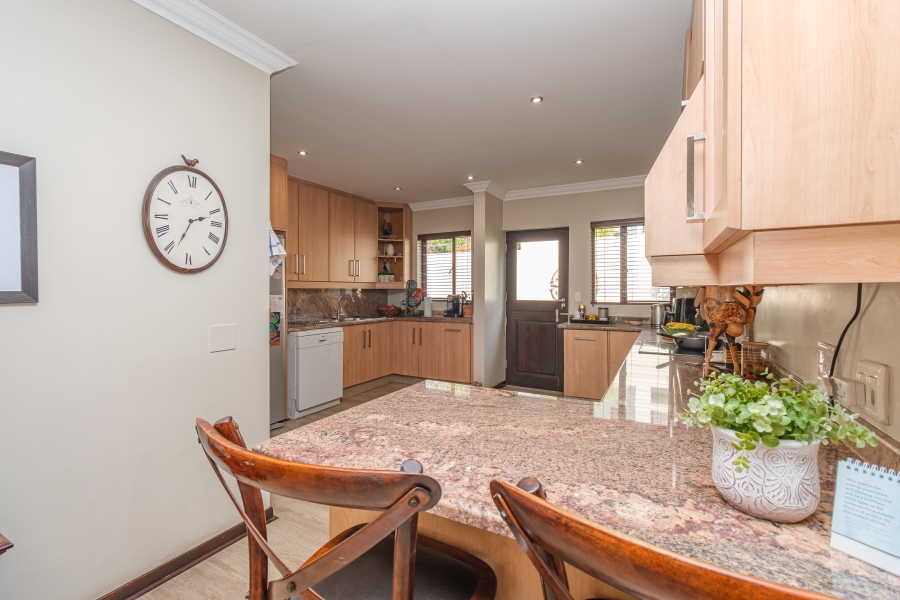 3 Bedroom Property for Sale in Lonehill Gauteng