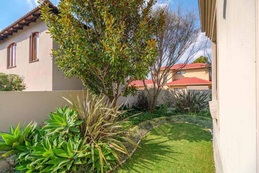 3 Bedroom Property for Sale in Lonehill Gauteng