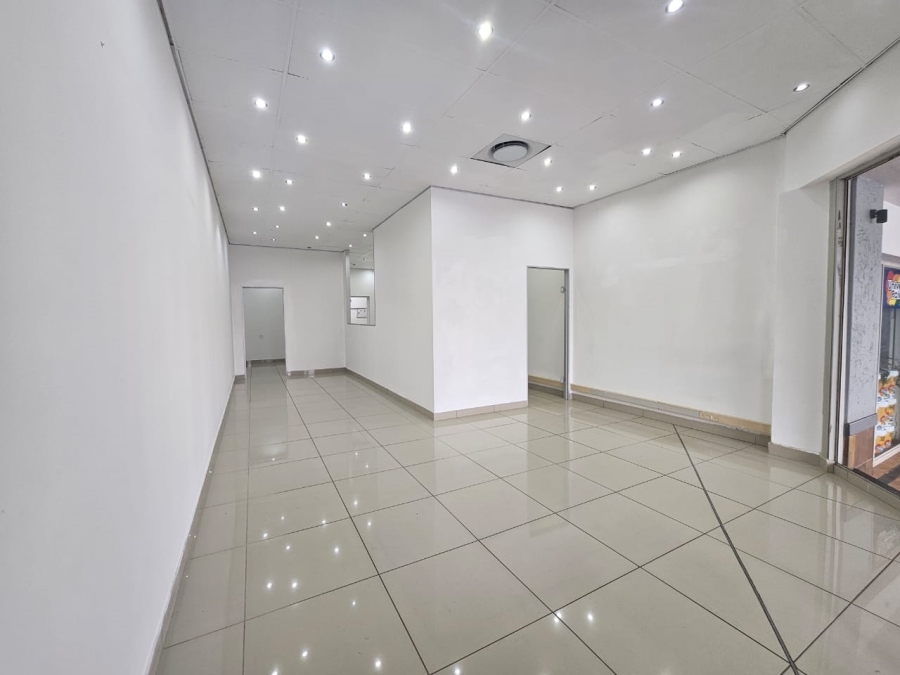 To Let Commercial Property for Rent in Lynnwood Ridge Gauteng
