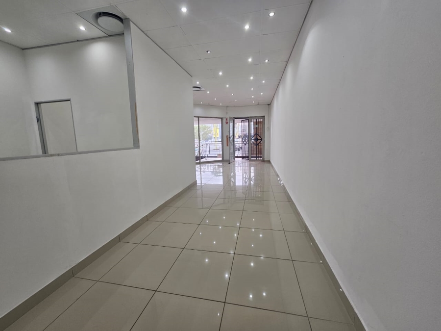 To Let Commercial Property for Rent in Lynnwood Ridge Gauteng