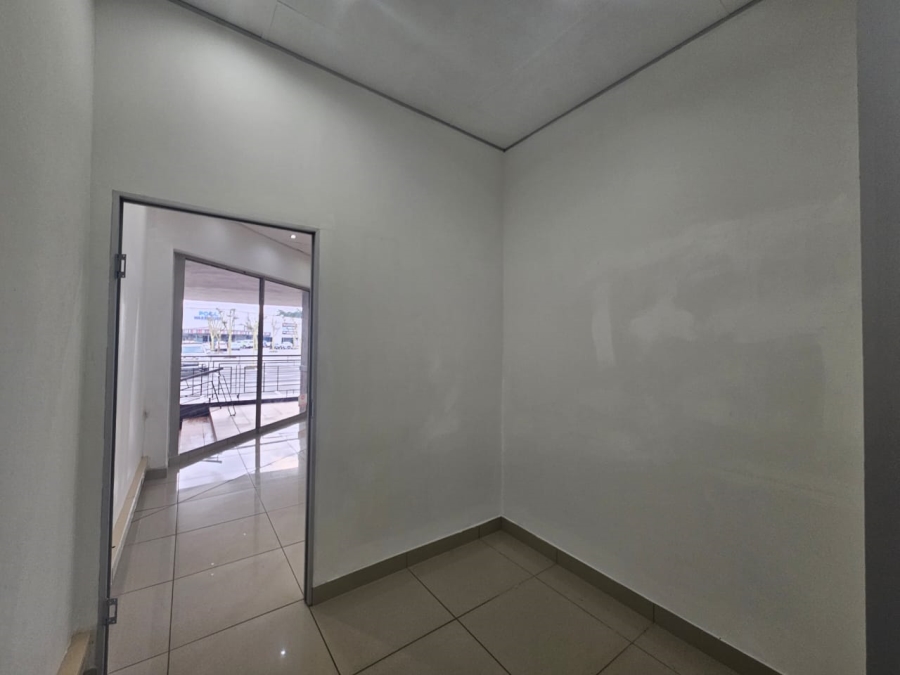 To Let Commercial Property for Rent in Lynnwood Ridge Gauteng