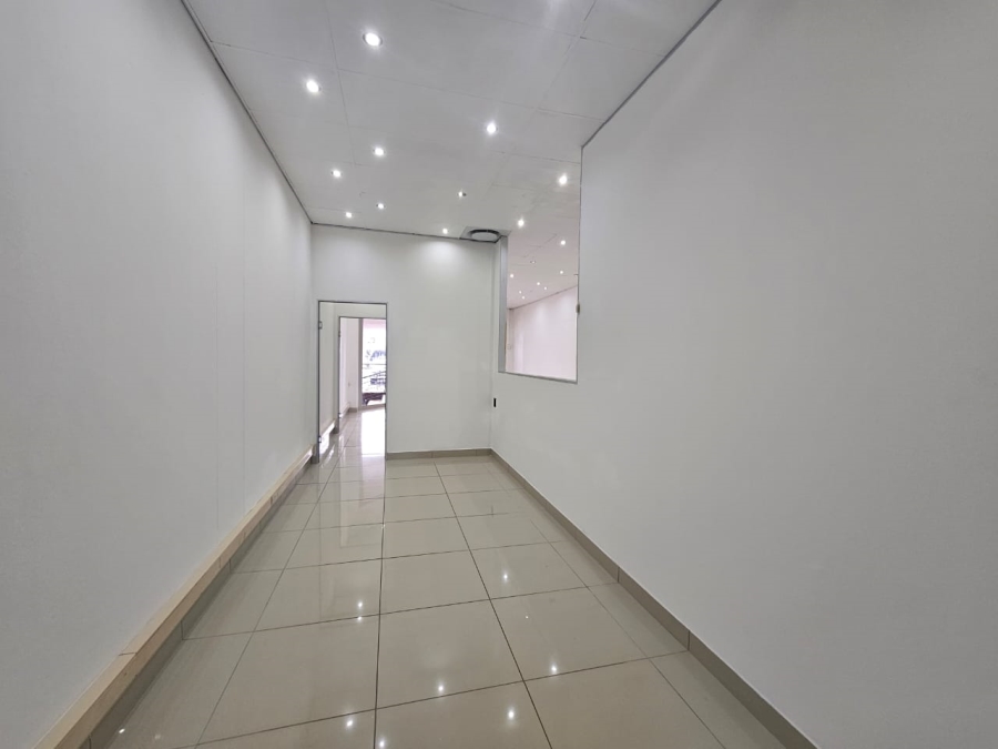 To Let Commercial Property for Rent in Lynnwood Ridge Gauteng
