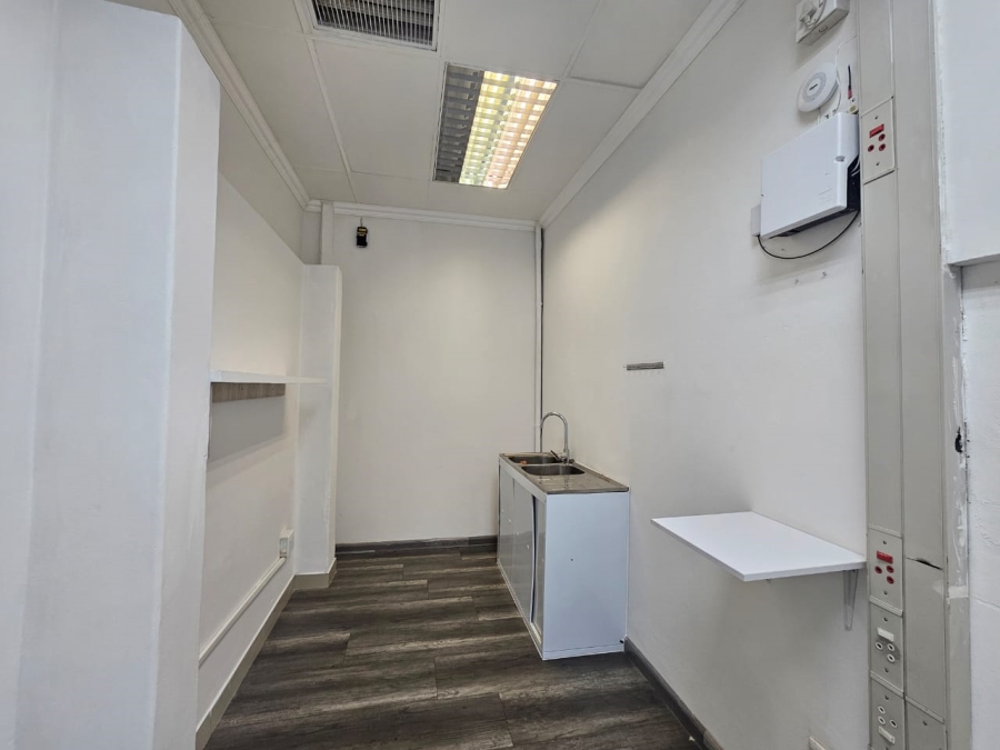To Let Commercial Property for Rent in Lynnwood Ridge Gauteng